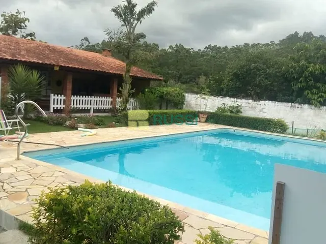 Casa com 1000m² 4 quartos e 6 banheiros, à venda, no bairro Recanto das Águas em Igaratá