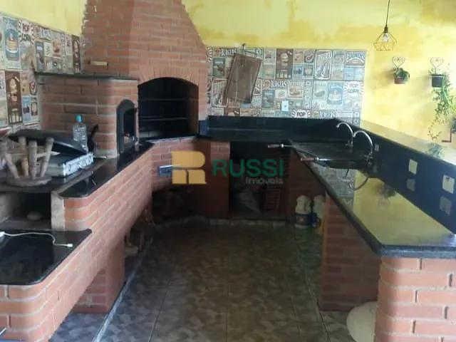 Casa com 1000m² 4 quartos e 6 banheiros, à venda, no bairro Recanto das Águas em Igaratá