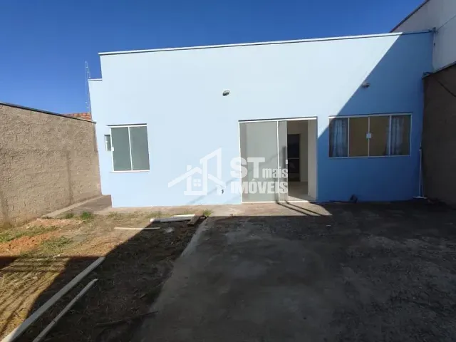 Casa com 200m² 2 quartos e 1 banheiro, para alugar, no bairro Jardim Mirante em Andradas
