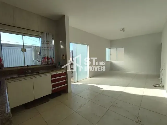 Casa com 200m² 2 quartos e 1 banheiro, para alugar, no bairro Jardim Mirante em Andradas