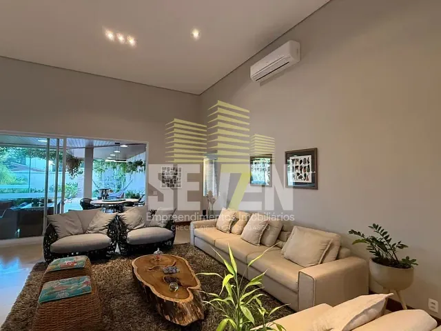 Casa com 1000m² 4 quartos e 5 banheiros, à venda, no bairro Samambaia Parque Residencial em Bauru