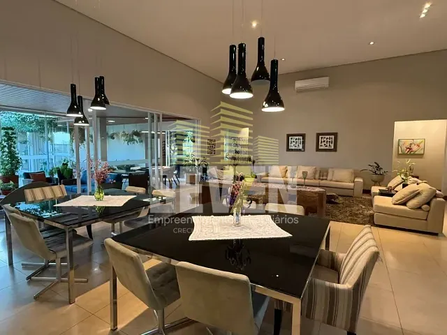 Casa com 1000m² 4 quartos e 5 banheiros, à venda, no bairro Samambaia Parque Residencial em Bauru