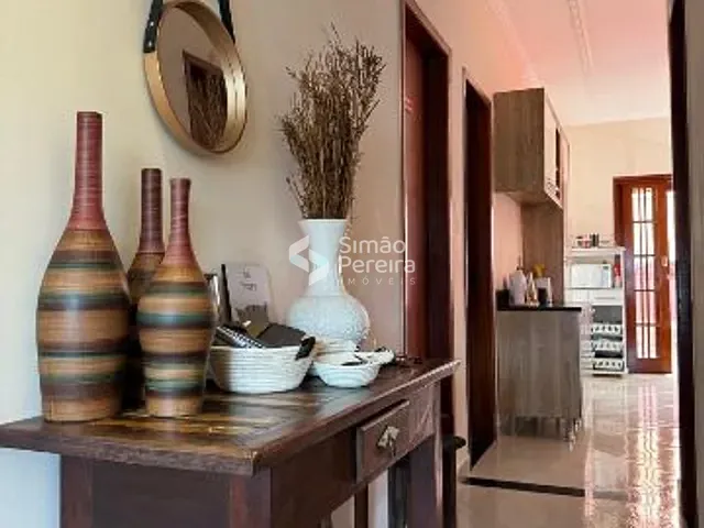 Casa com 300m² 4 quartos e 2 banheiros, à venda, no bairro Limoeiro em Paraíba do Sul