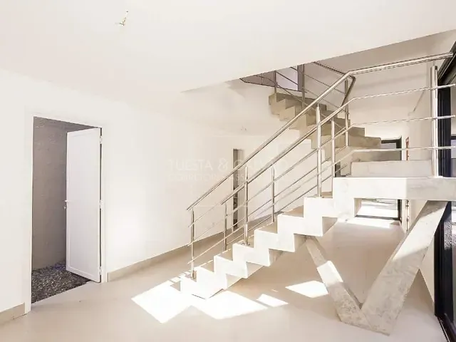 Casa com 145m² 3 quartos e 4 banheiros, à venda, no bairro Uberaba em Curitiba
