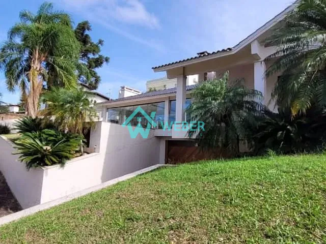 Casa com 900m² 3 quartos e 3 banheiros, para alugar, no bairro Vila Nova em Novo Hamburgo