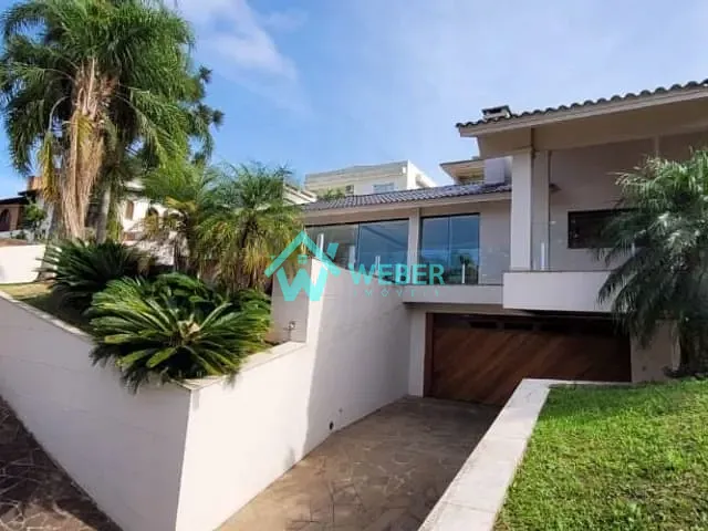 Casa com 900m² 3 quartos e 3 banheiros, para alugar, no bairro Vila Nova em Novo Hamburgo