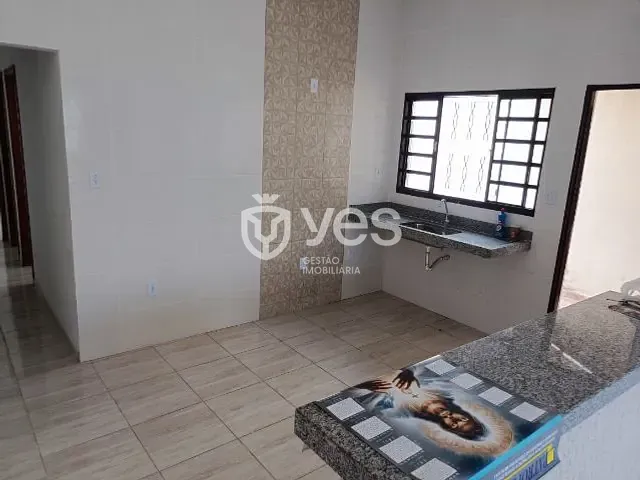 Casa com 120m² 2 quartos e 1 banheiro, à venda, no bairro Loteamento Max Newmann em Araxá