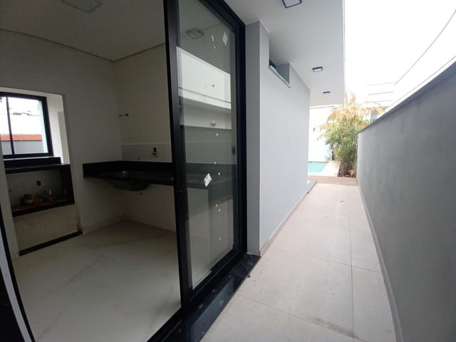 Casa com 450m² 3 quartos e 2 banheiros, à venda, no bairro Terras de São José em São João da Boa Vista
