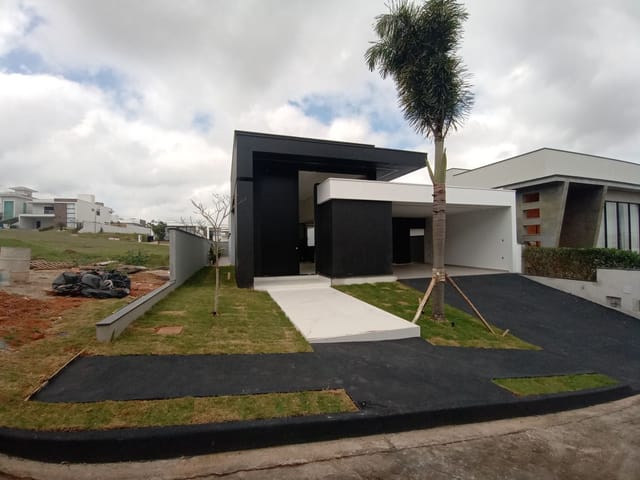 Casa com 450m² 3 quartos e 2 banheiros, à venda, no bairro Terras de São José em São João da Boa Vista