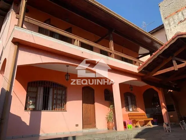 Casa com 209m² 3 quartos e 3 banheiros, à venda, no bairro Jardim D´abril em Osasco