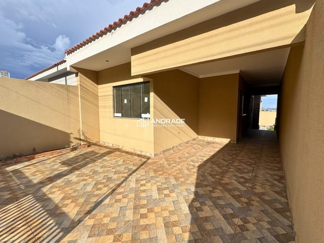 Casa 3 quartos e 3 banheiros, para alugar, no bairro Jardim por do Sol em Apucarana