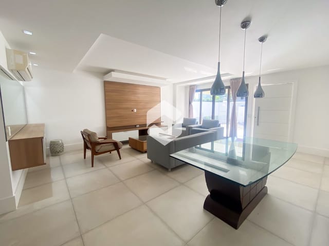 Casa com 256m² 3 quartos e 3 banheiros, à venda, no bairro Recreio dos Bandeirantes em Rio de Janeiro