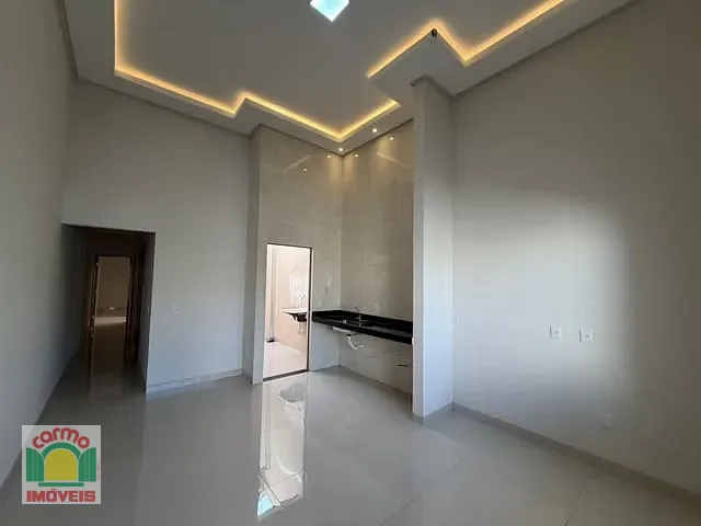 Casa 3 quartos e 2 banheiros, à venda, no bairro Residencial Paris em Anápolis
