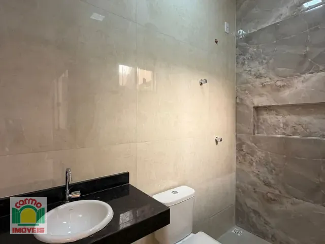 Casa 3 quartos e 2 banheiros, à venda, no bairro Residencial Paris em Anápolis