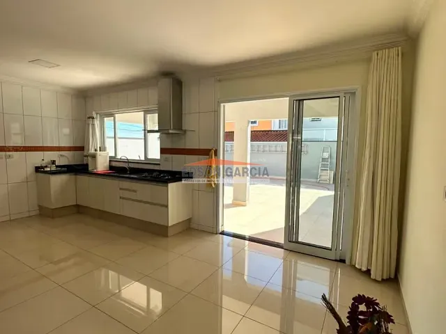Casa 3 quartos e 3 banheiros, para alugar, no bairro Horto Florestal em Sorocaba