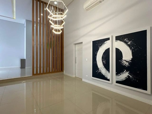 Casa com 450m² 3 quartos e 2 banheiros, à venda, no bairro Loteamento Residencial Jardim Villagio em Americana
