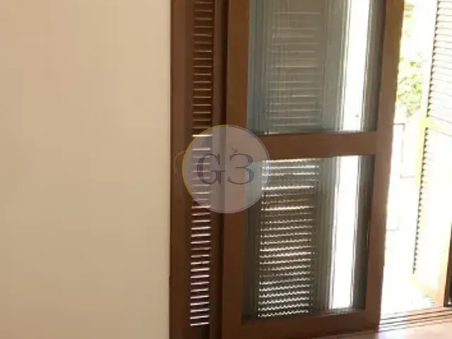 Casa 1 quarto e 1 banheiro, para alugar, no bairro Centro em Pelotas