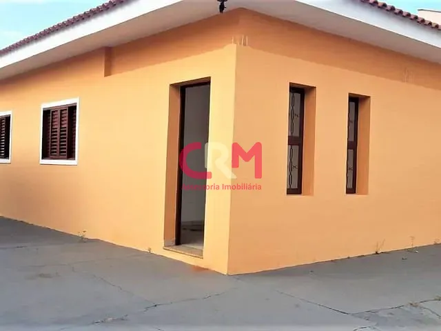 Casa com 364m² 3 quartos e 1 banheiro, para alugar, no bairro Bairro Talavasso em Taquaritinga