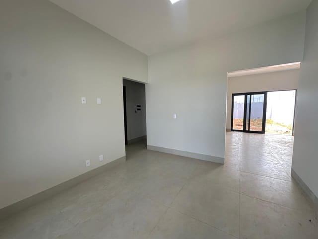 Casa com 275m² 2 quartos e 2 banheiros, à venda, no bairro Jardim América II em Nova Mutum