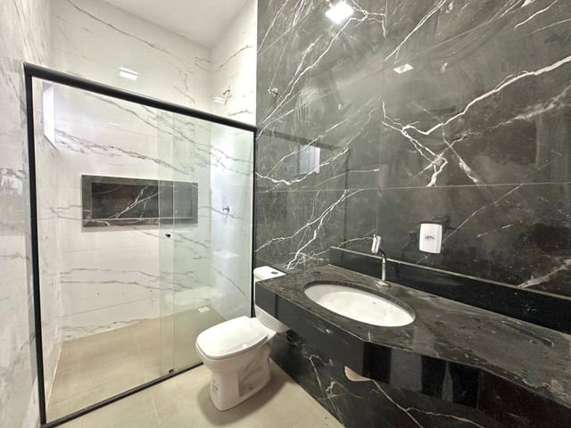 Casa com 275m² 2 quartos e 2 banheiros, à venda, no bairro Jardim América II em Nova Mutum
