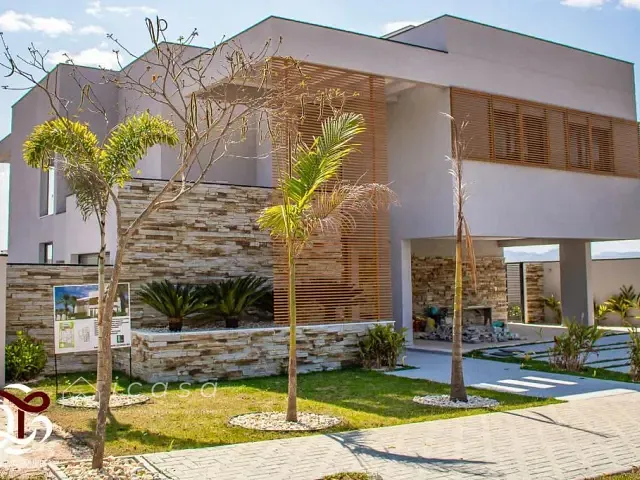 Casa com 524m² 4 quartos e 2 banheiros, à venda, no bairro Condomínio Residencial Alphaville em São José dos Campos
