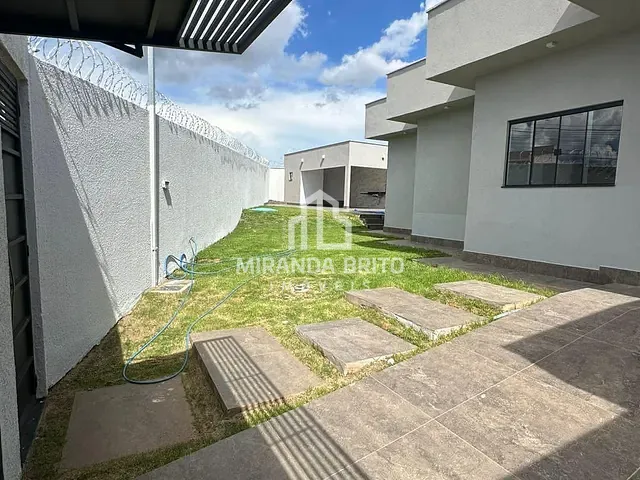 Casa 3 quartos e 2 banheiros, à venda, no bairro Residencial Solar Central Park em Aparecida de Goiânia