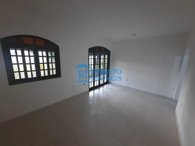 Casa 3 quartos e 1 banheiro, para alugar, no bairro Itapeba em Maricá
