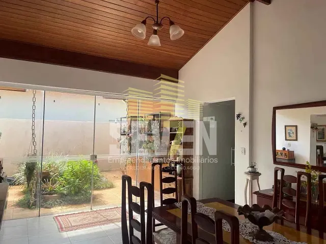 Casa com 480m² 3 quartos e 2 banheiros, à venda, no bairro Residencial Vale Florido em Piratininga