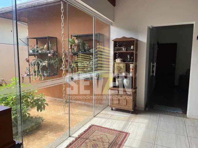 Casa com 480m² 3 quartos e 2 banheiros, à venda, no bairro Residencial Vale Florido em Piratininga
