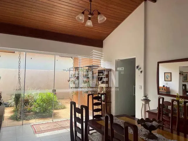Casa com 480m² 3 quartos e 2 banheiros, à venda, no bairro Residencial Vale Florido em Piratininga