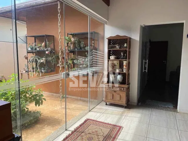 Casa com 480m² 3 quartos e 2 banheiros, à venda, no bairro Residencial Vale Florido em Piratininga