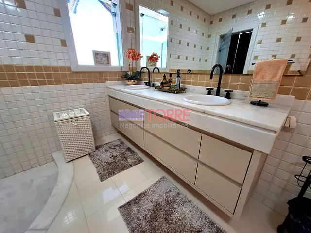 Casa 4 quartos e 2 banheiros, à venda, no bairro Parque Verde em Itabuna