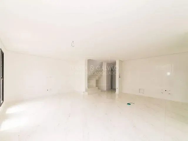 Casa com 155m² 4 quartos e 4 banheiros, à venda, no bairro Mercês em Curitiba