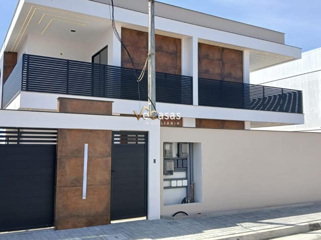 Casa com 150m² 3 quartos e 4 banheiros, à venda, no bairro Recreio em Rio das Ostras