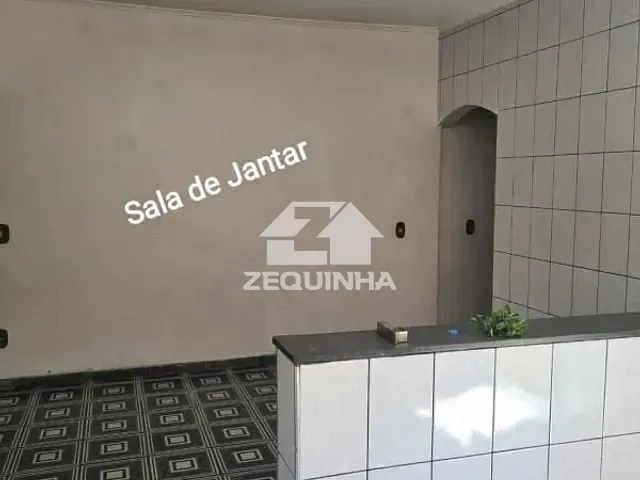 Casa com 250m² 3 quartos e 3 banheiros, à venda, no bairro Alianca em Osasco