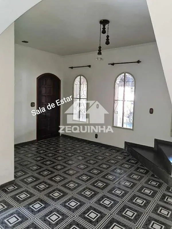 Casa, 3 quartos, 236 m² - Foto 3
