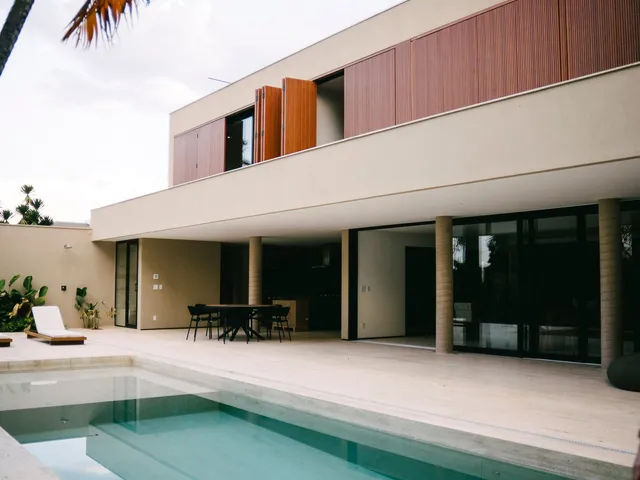 Casa com 1200m² 5 quartos e 8 banheiros, à venda, no bairro Setor de Habitações Individuais Sul em Brasília