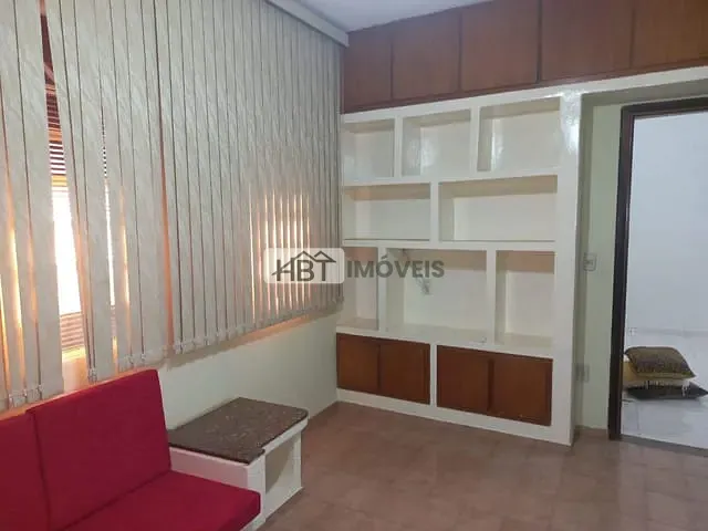 Casa 3 quartos e 2 banheiros, à venda, no bairro Núcleo Residencial Presidente Geisel em Bauru