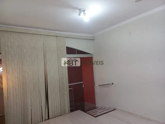 Casa 3 quartos e 2 banheiros, à venda, no bairro Núcleo Residencial Presidente Geisel em Bauru