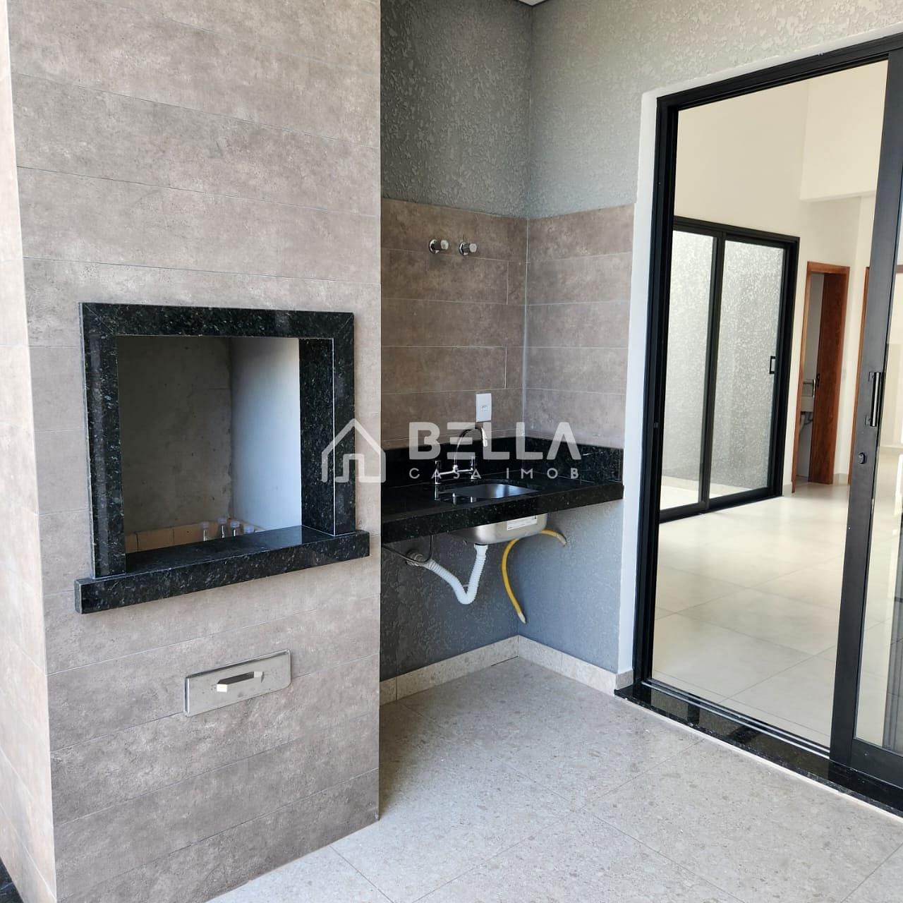 Casa à venda com 3 quartos, 114m² - Foto 8