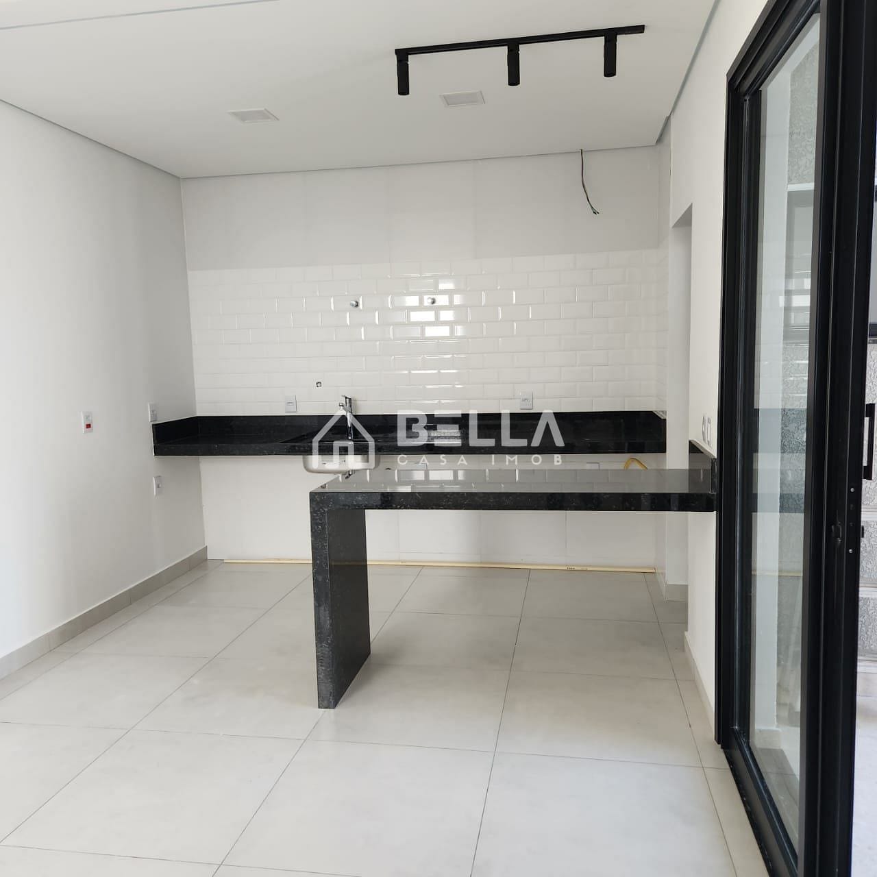 Casa à venda com 3 quartos, 114m² - Foto 9