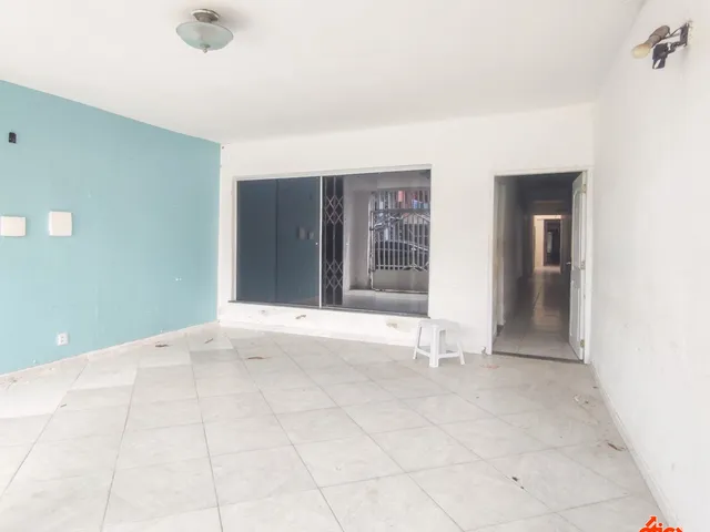 Casa 4 quartos e 3 banheiros, à venda, no bairro São Brás em Belém