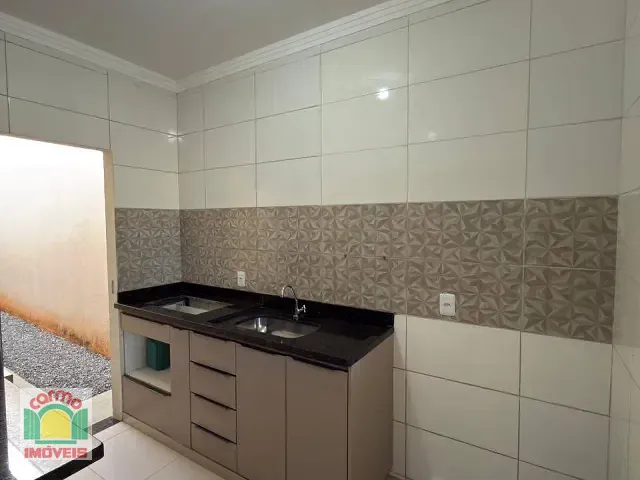 Casa 3 quartos e 2 banheiros, para alugar, no bairro Parque Brasília 2ª Etapa em Anápolis