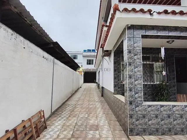 Casa com 360m² 2 quartos e 4 banheiros, à venda, no bairro Cotiara em Barra Mansa