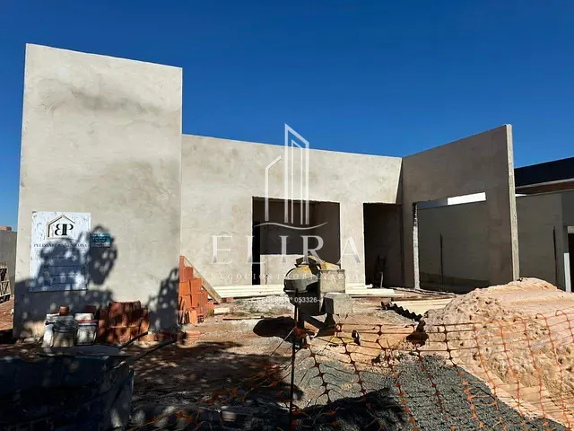 Casa com 490m² 3 quartos e 5 banheiros, à venda, no bairro Parque Fortaleza em Nova Odessa