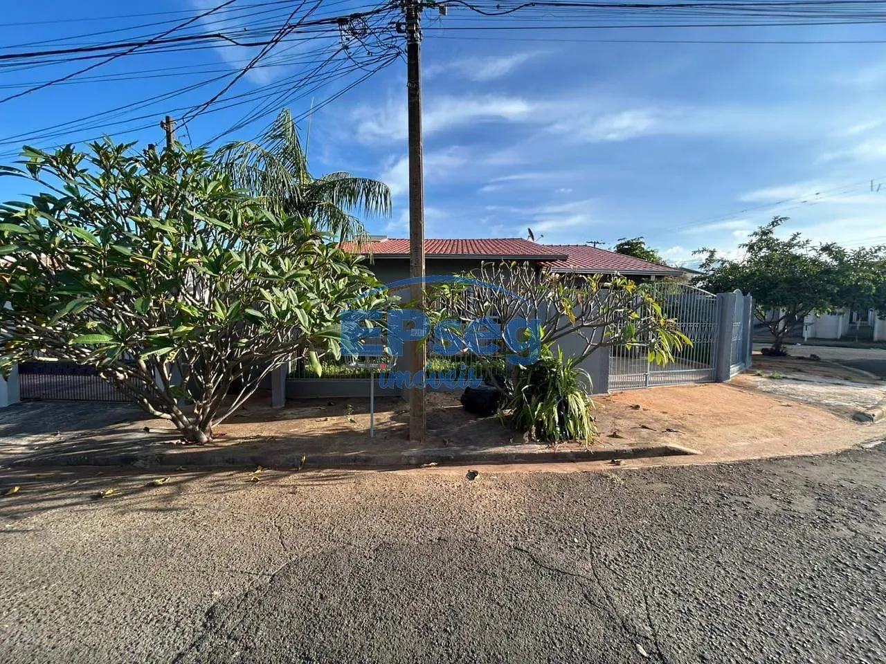 Casa, 3 quartos, 174 m² - Foto 1