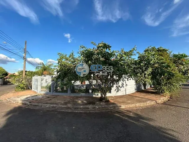 Casa com 316m² 3 quartos e 3 banheiros, à venda, no bairro Sabará I em Londrina