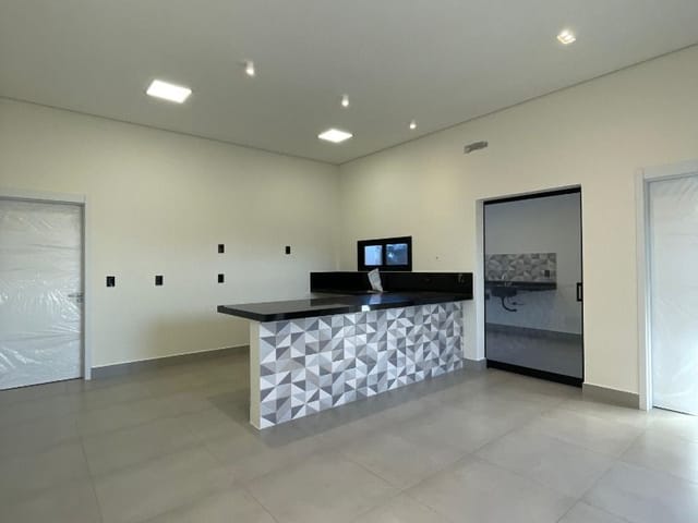 Casa com 200m² 2 quartos e 1 banheiro, à venda, no bairro Jardim dos Lagos em Nova Odessa