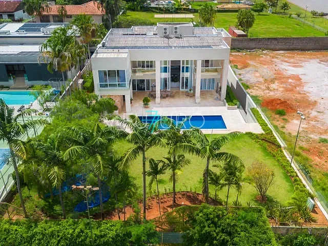 Casa 8 quartos e 4 banheiros, à venda, no bairro Setor de Habitações Individuais Sul em Brasília