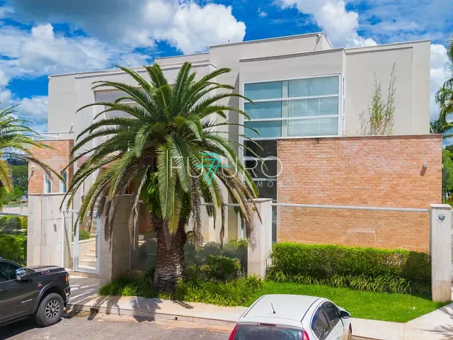 Casa 8 quartos e 4 banheiros, à venda, no bairro Setor de Habitações Individuais Sul em Brasília